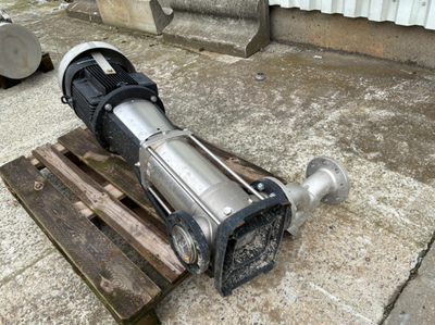 Översiktsbild av A Combination of pumps (150-170)