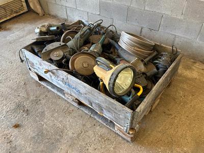 Overzichtsfoto van partij elektrisch handgereedschap