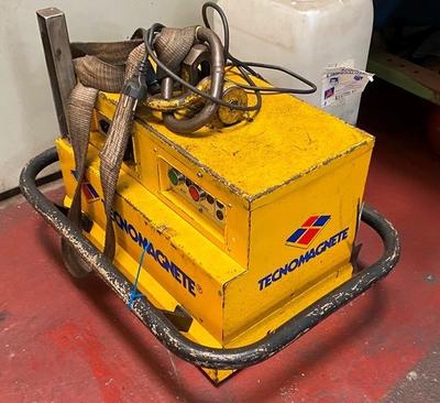 Immagine panoramica di SOLLEVATORI MAGNETICI TECNOMAGNETICI