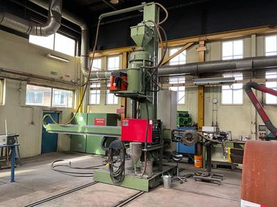 Översiktsbild av Deuzer ALBR 45 kolom- en gieklasmachine