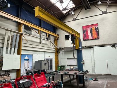 Overzichtsfoto van ABUS kolomzwenkkraan