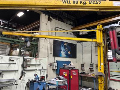 Overzichtsfoto van Demag wandzwenkkraan