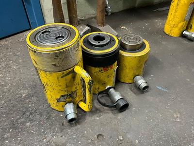 Översiktsbild av Enerpac hydraulische cilinder (3x)