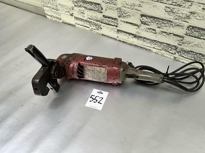 Overzichtsfoto van Trumpf&co nibbler THN 600 knabbelschaar