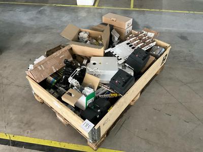 Übersichtsbild von Schaltschrankkomponenten
