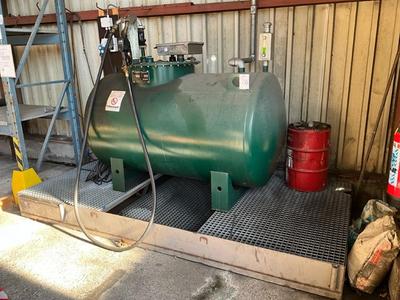 Översiktsbild av 2016 Robex Hamer opslagtank met pompinstallatie