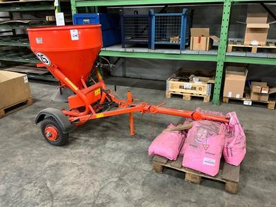 Immagine panoramica di 2012 Stoll KS/BO/BR 300 zoutstrooiwagen