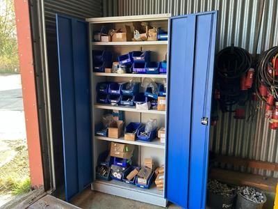 Immagine panoramica di Diverse bouten en moeren