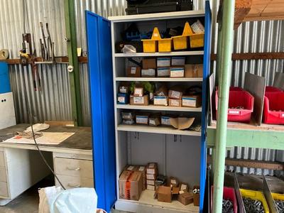 Immagine panoramica di Diverse bouten en moeren