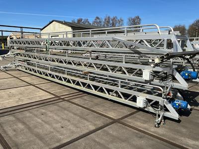 Overzichtsfoto van E | Combinatie Condensor wasbrug met reserveonderdelen (1077, 1078, 1279, 1281)