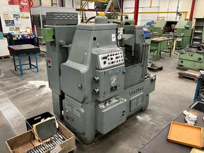 Overzichtsfoto van Pfauter P251 Tandwiel freesmachine