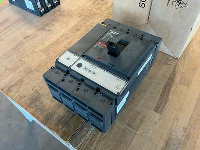 Übersichtsbild von schneider NSX 400F Schutzschalter