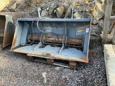 Overzichtsfoto van 2021 Drivex SS-10C-BM hydraulische zand/zoutverdeler