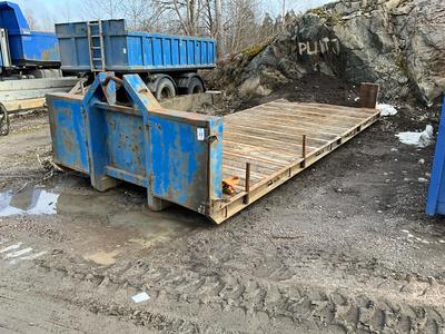 Översiktsbild av tippbar plattform