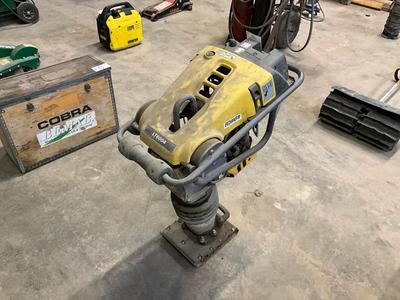 Photo d'aperçu de Compacteur de sol Atlas copco LT6004 2011