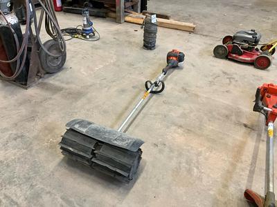 Overzichtsfoto van Husqvarna 525 LK veegmachine