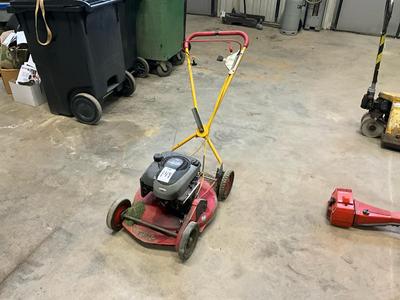 Overzichtsfoto van Klippo grasmaaier