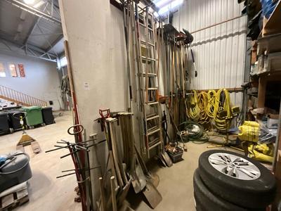 Overzichtsfoto van Schoppen, harken, mokers