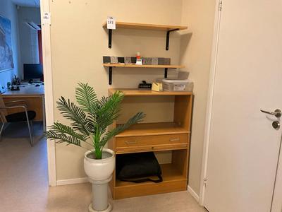 Overzichtsfoto van compleet kantoor