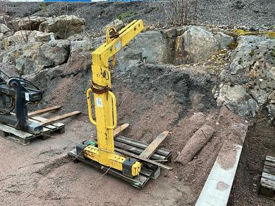 Photo d'aperçu de 2011 ligne jaune fourche de grue