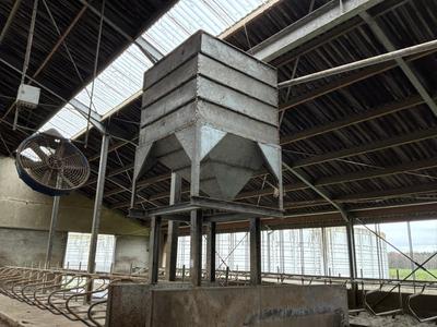 Overzichtsfoto van Gegalvaniseerde silo