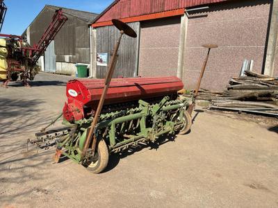 Overzichtsfoto van 1994 Nodet BS V6 Zaaimachine