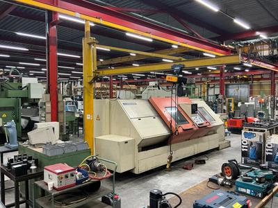 Photo d'aperçu de Grue à flèche Demag