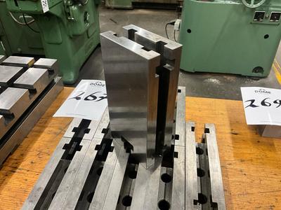 Photo d'aperçu de Bloc de serrage Halder pour rainure en T (10x)