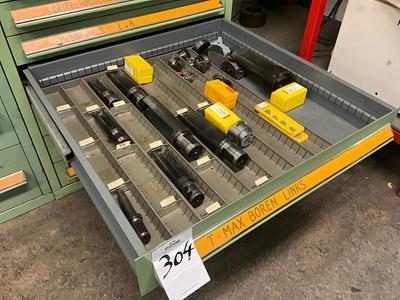 Imagen general de varios cinceles y machos