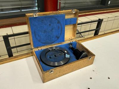 Photo d'aperçu de Jauge à vis interne à 3 points Bowers