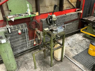 Übersichtsbild von Mini Kappsäge braun