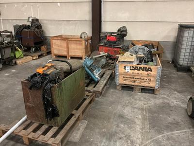 Översiktsbild av Diverse maskiner för reservdelar