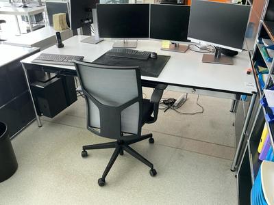 Übersichtsbild von USM Haller Desk setup