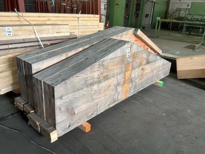 Immagine panoramica di Costruzione della confezione in legno