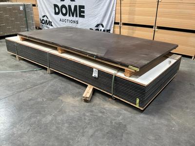 Übersichtsbild von Charge von verschiedenen Sperrholzsorten