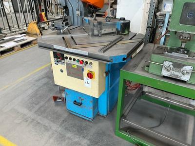 Photo d'aperçu de Walter Auer V256 riveting machine