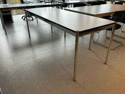 Übersichtsbild von USM Haller Desk