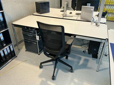 Overview picture of USM Haller Desk setup