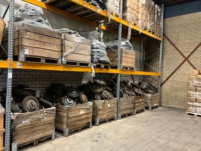 Immagine panoramica di Super soco scooter spareparts (10x)