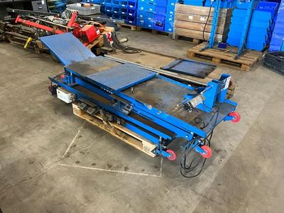 Översiktsbild av Tyreon Motorcycle lift TSC300 Motorbrug (2x)
