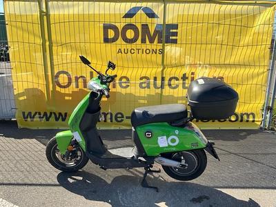 Overview picture of Super SOCO CUx Electric Scooter