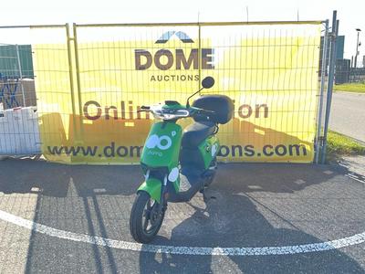 Photo d'aperçu de Super SOCO CUx Electric Scooter