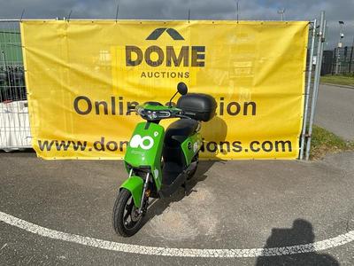 Photo d'aperçu de Super SOCO CUx Electric Scooter