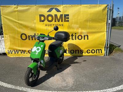 Photo d'aperçu de Super SOCO CUx Electric Scooter