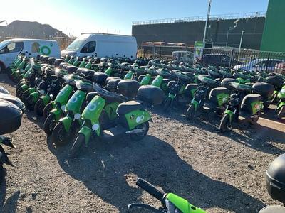 Overview picture of Super Soco e-scooter (20x)