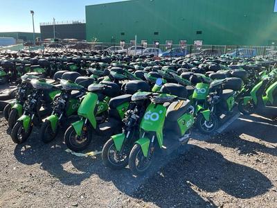 Overview picture of Super Soco e-scooter (90x)