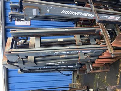 Overview picture of Standard lifting mast