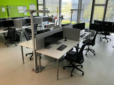 Photo d'aperçu de Kinnarps Desk setup (4x)