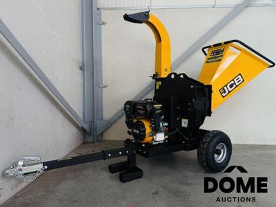 Overview picture of JCB CH150120PE professional wood chipper
