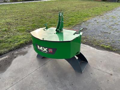 Overview picture of 2022 MX Multimass 900 Counterweight with storage box